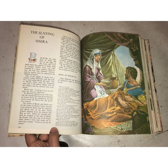 The Children's Bible Vintage Hardcover Book - Picture 15 of 16